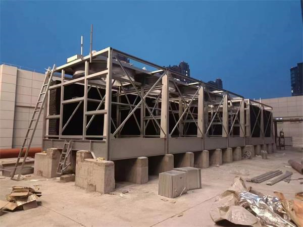 開式冷卻塔在空調(diào)系統(tǒng)如何實(shí)現(xiàn)節(jié)能的效果？？(閉式冷卻